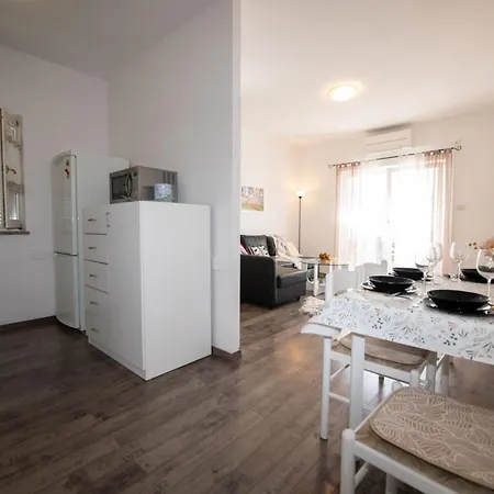 Mirjana Appartement *